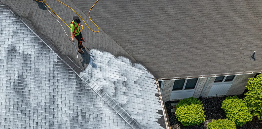 Roof shingles detail